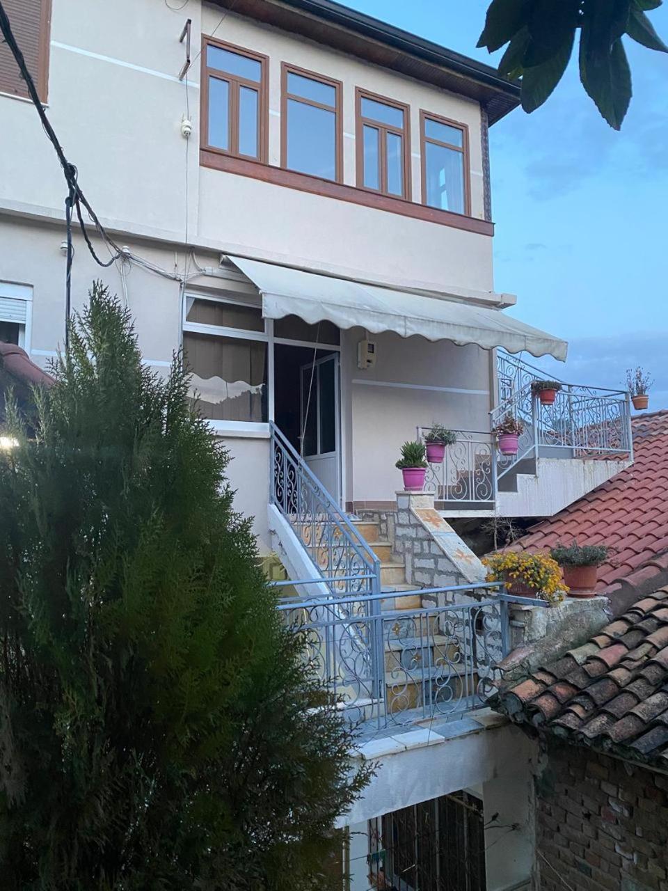 B&Bsheshalliu Berat Exterior foto