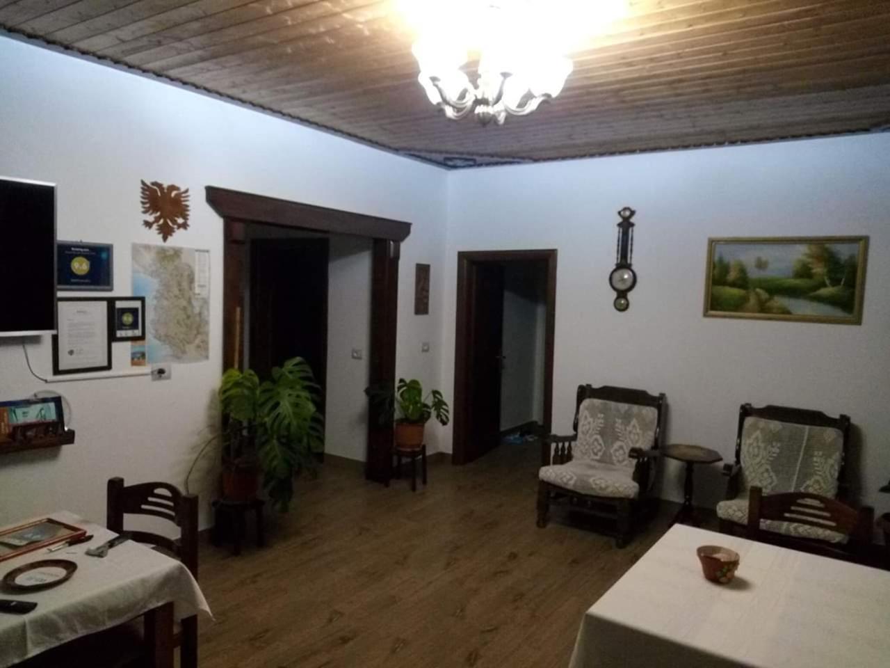 B&Bsheshalliu Berat Exterior foto